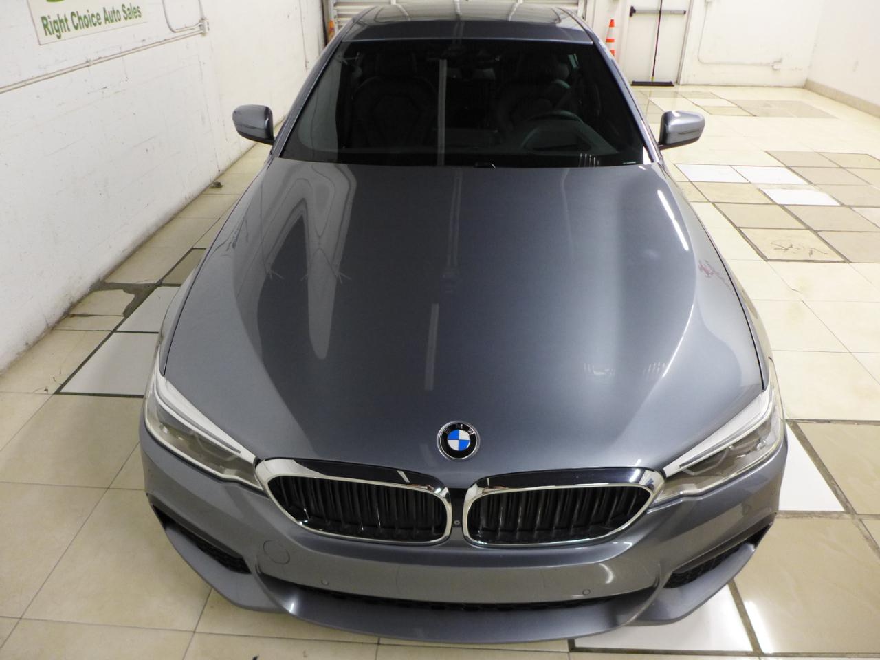 BMW 5-Series 530i 2019