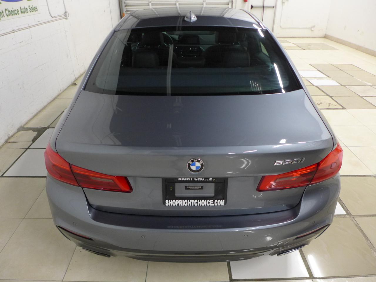 BMW 5-Series 530i 2019