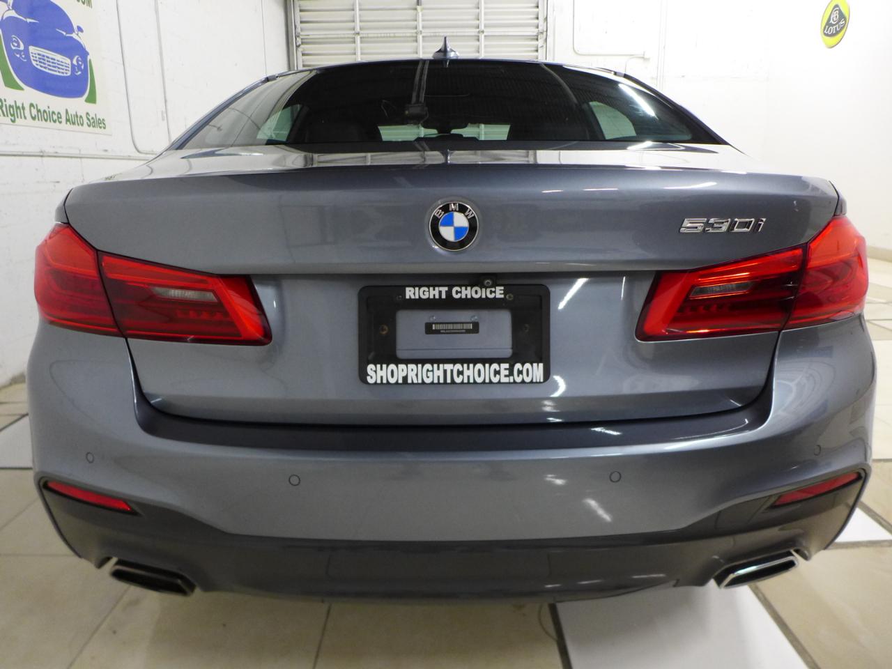 BMW 5-Series 530i 2019
