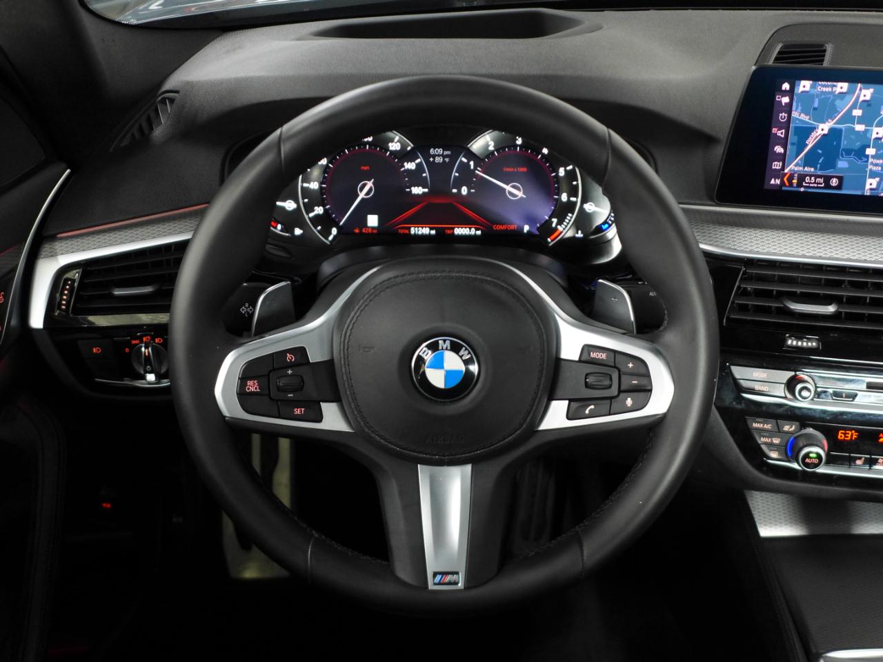 BMW 5-Series 530i 2019