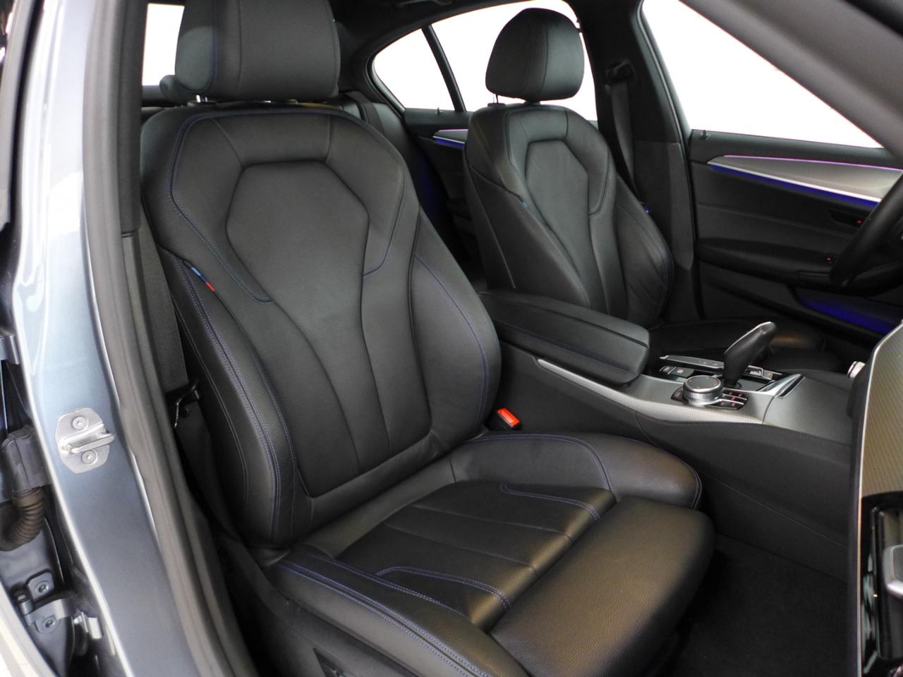 BMW 5-Series 530i 2019