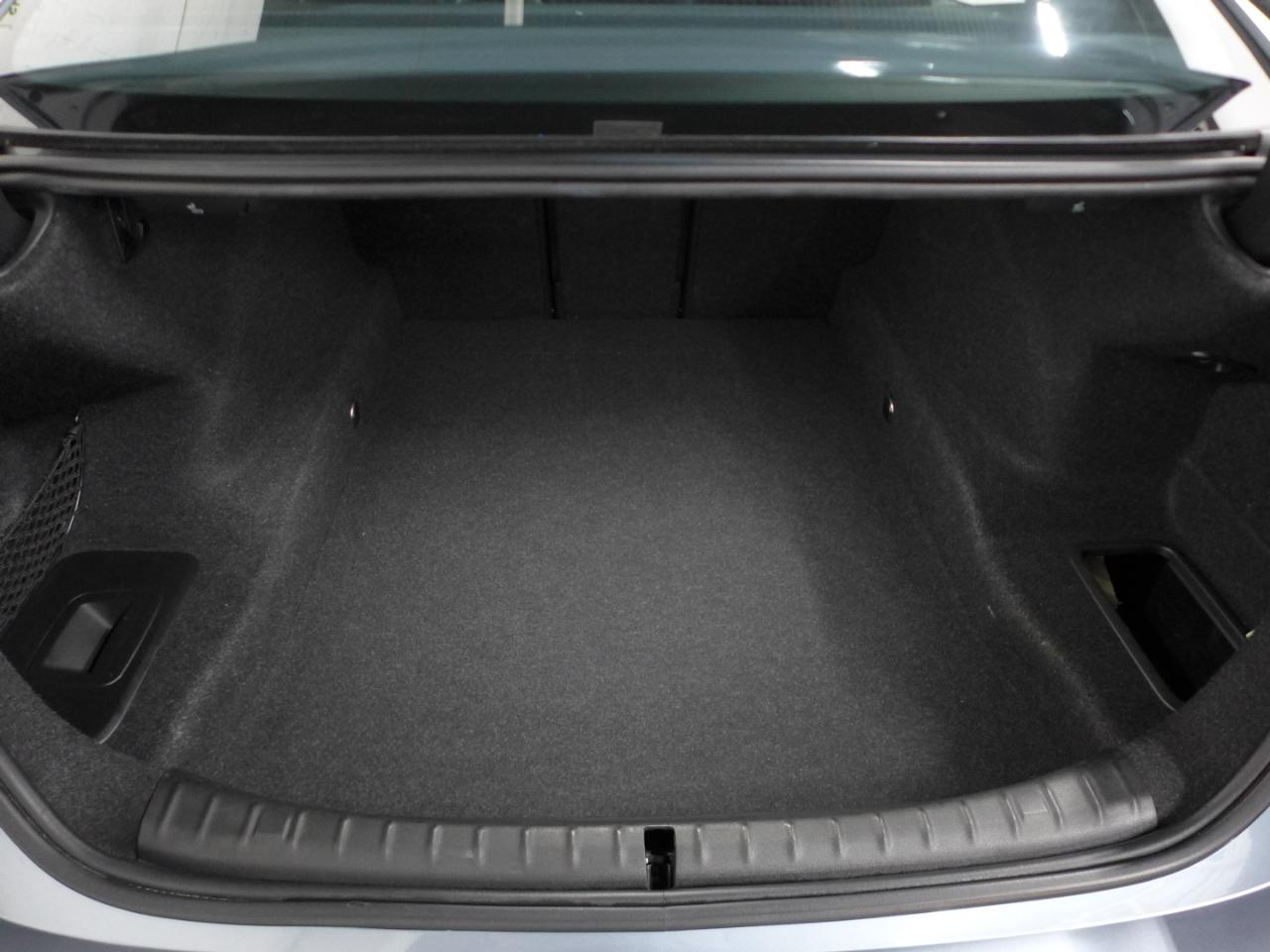 BMW 5-Series 530i 2019