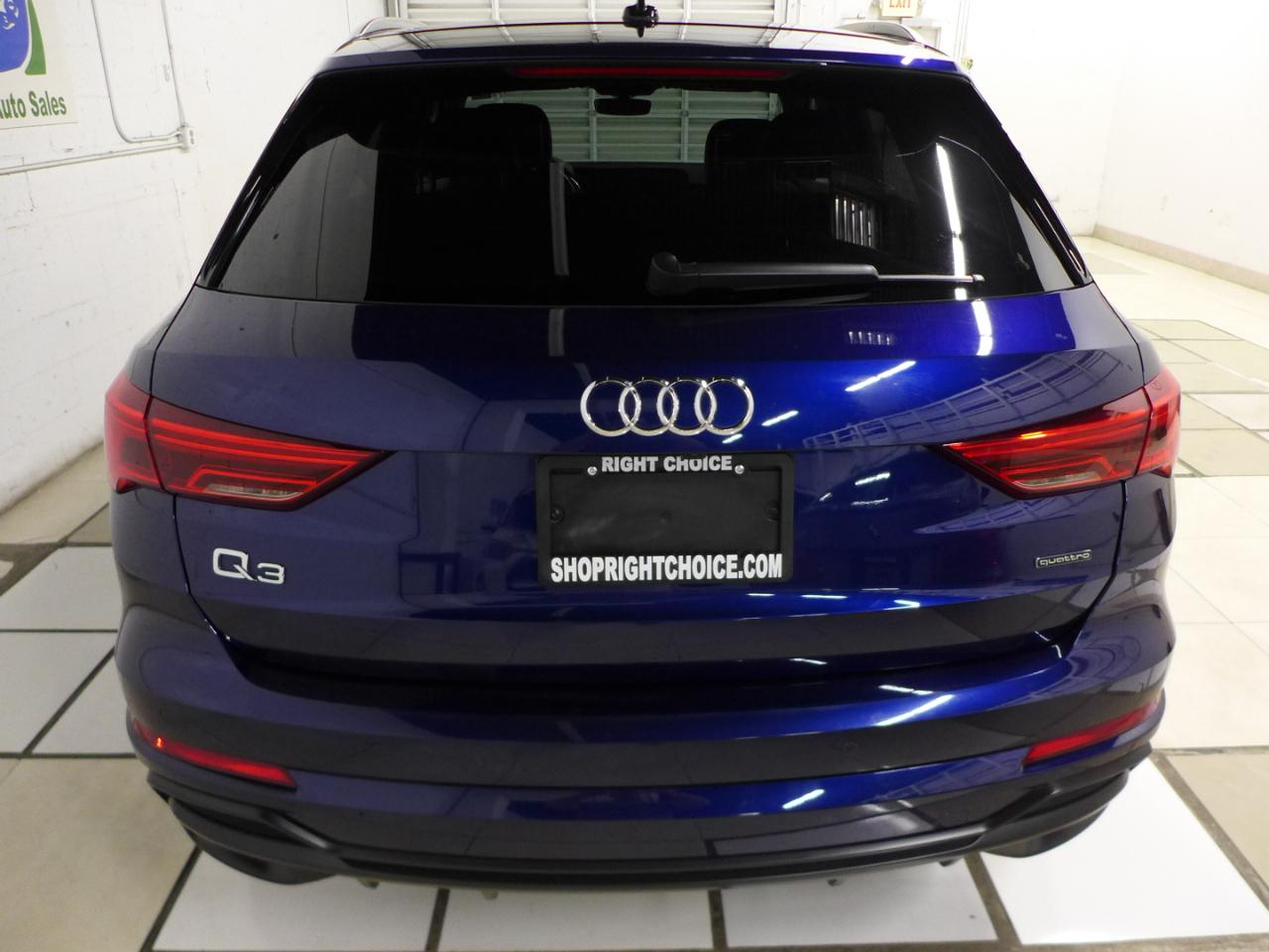 Audi Q3 S line Premium Plus quattro 2022