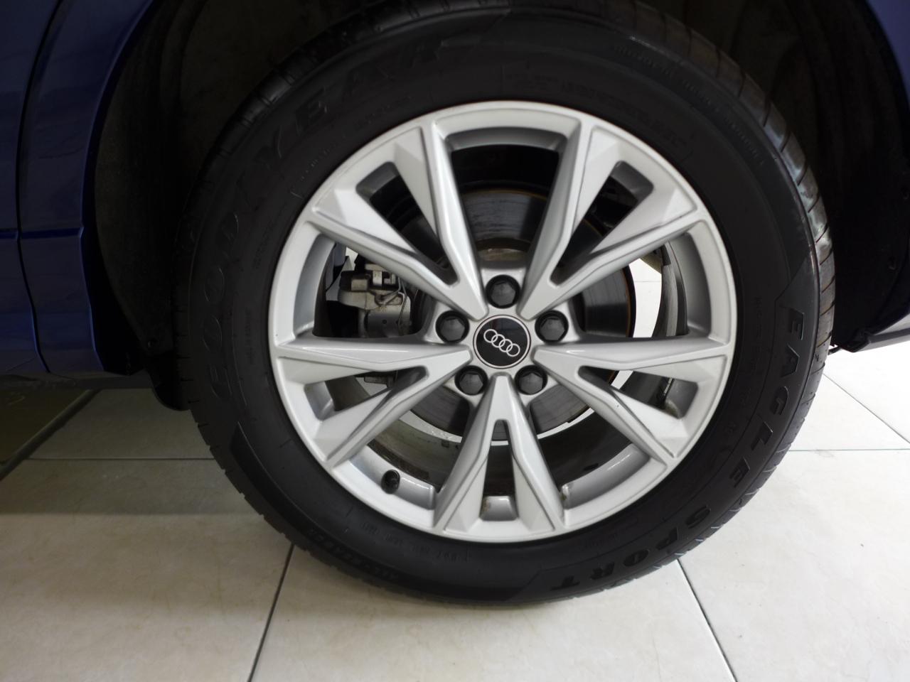 Audi Q3 S line Premium Plus quattro 2022