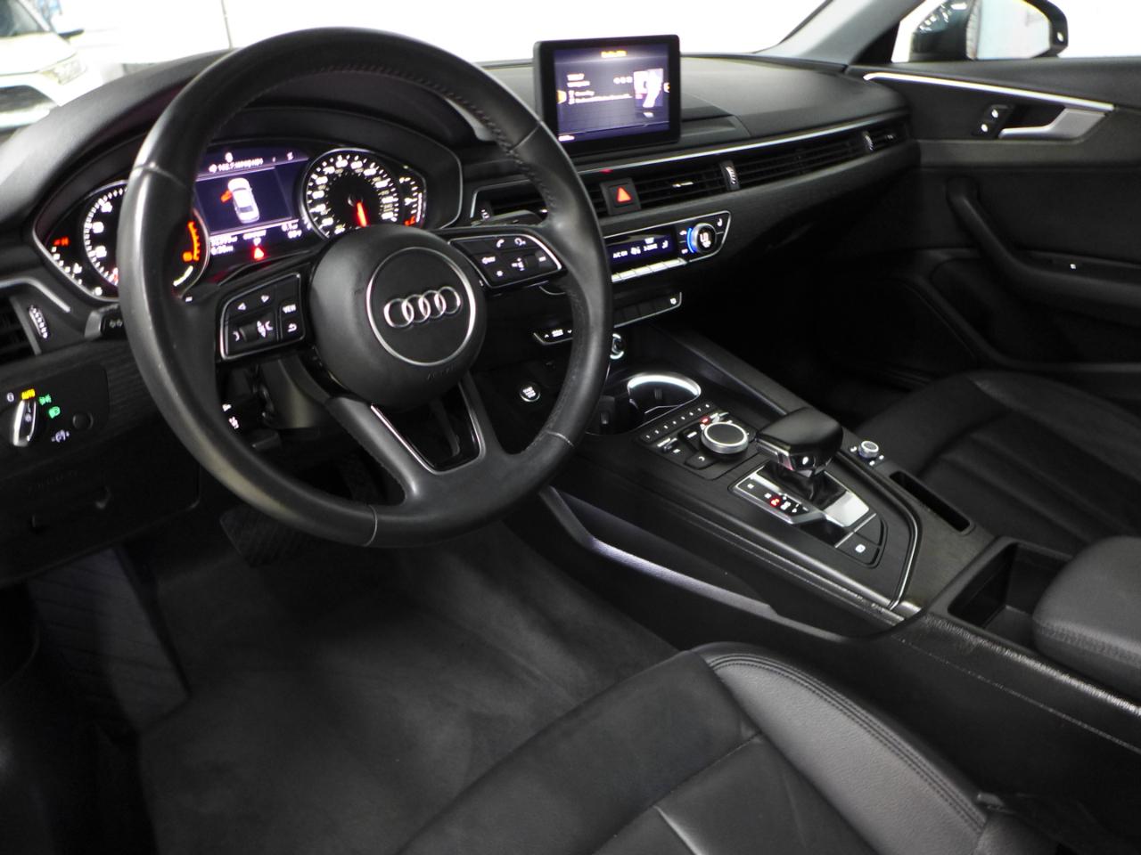 Audi A4 2.0T Premium Sedan 2018
