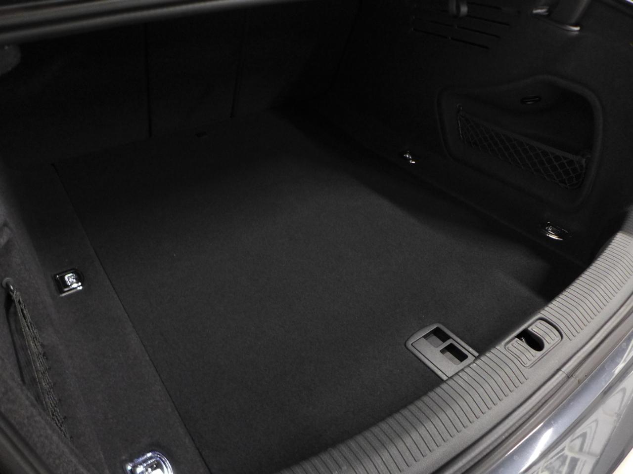 Audi A4 2.0T Premium Sedan 2018