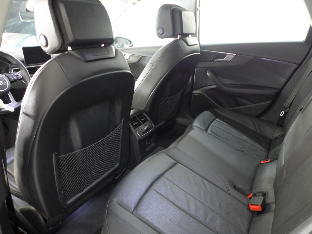 Audi A4 2.0T Premium Sedan 2018