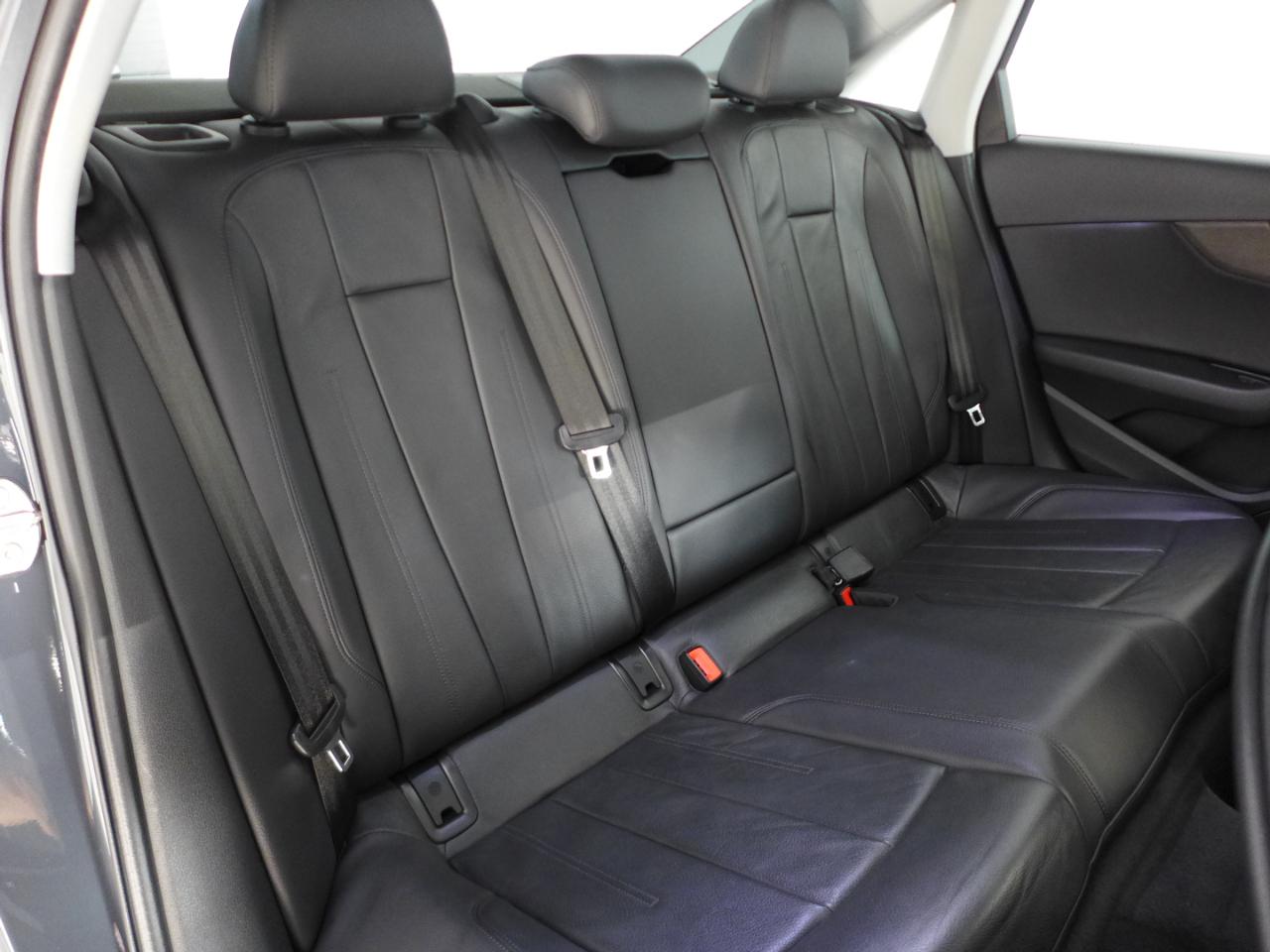 Audi A4 2.0T Premium Sedan 2018