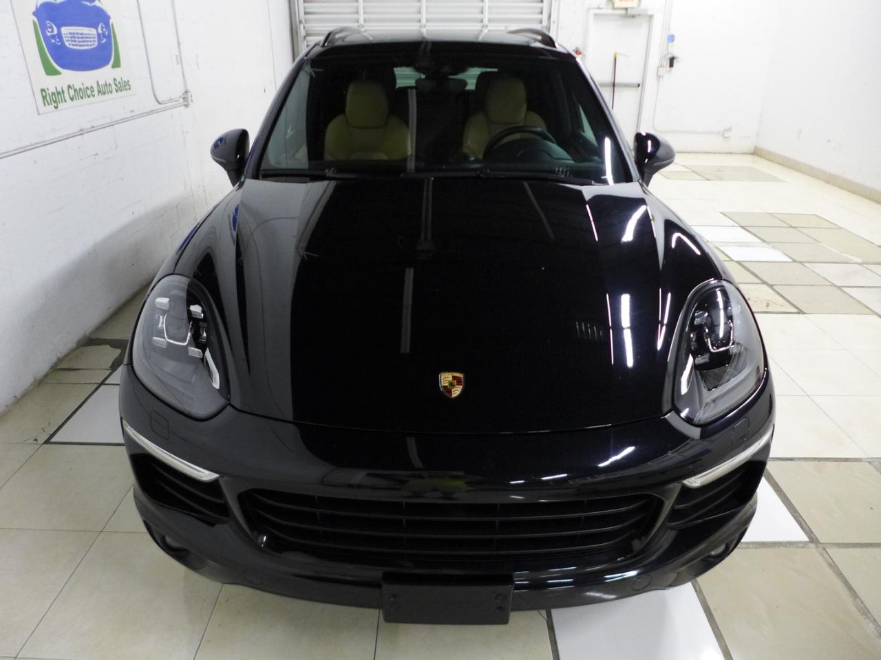 Porsche Cayenne Platinum Edition AWD 2017