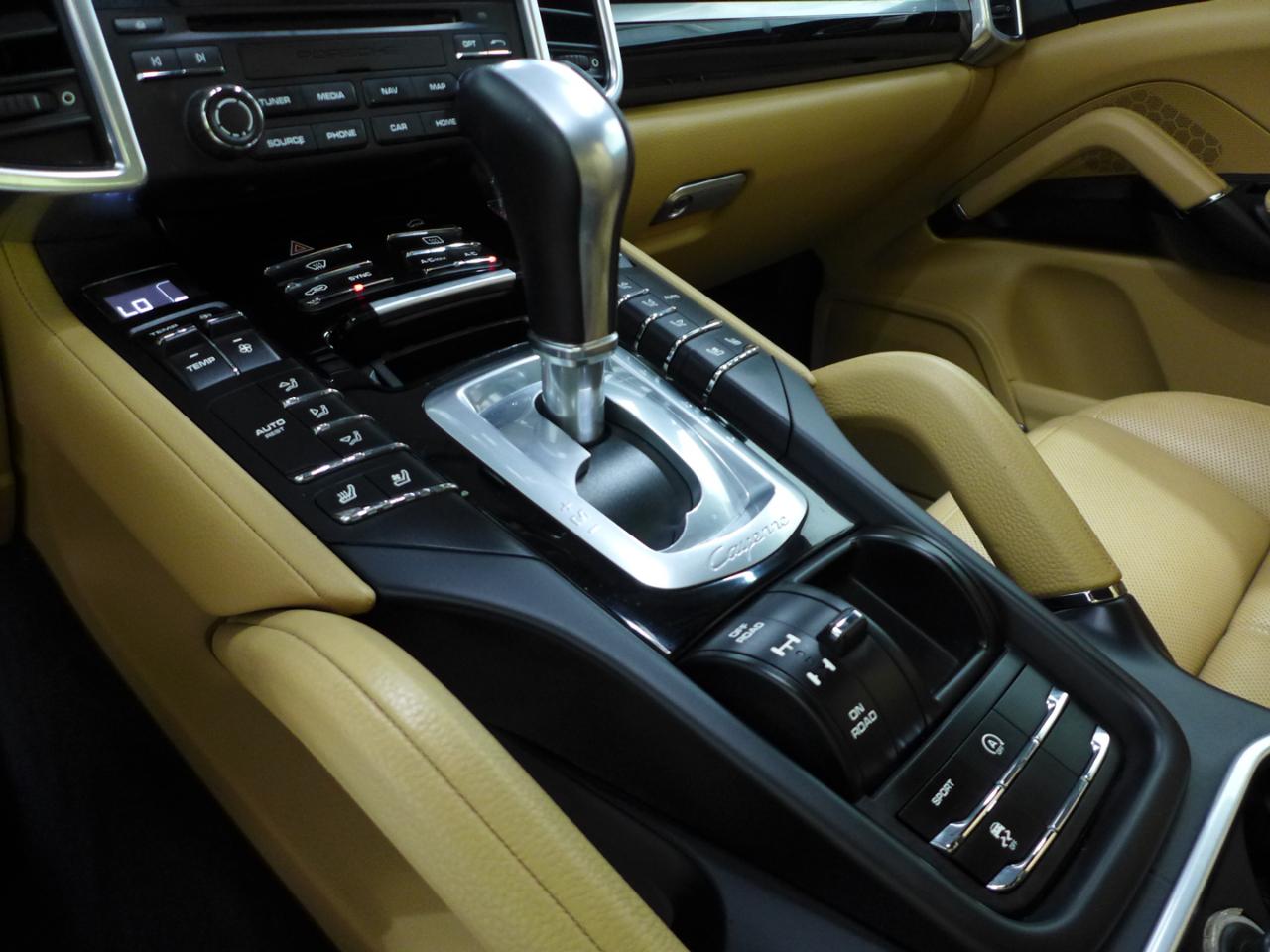 Porsche Cayenne Platinum Edition AWD 2017
