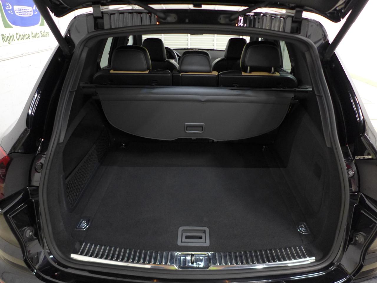 Porsche Cayenne Platinum Edition AWD 2017