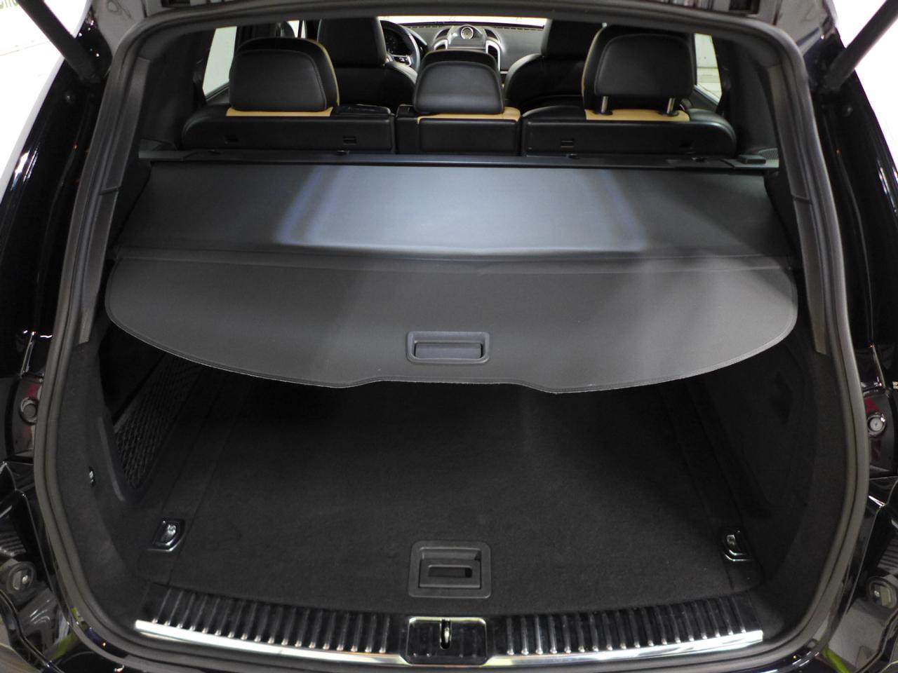 Porsche Cayenne Platinum Edition AWD 2017