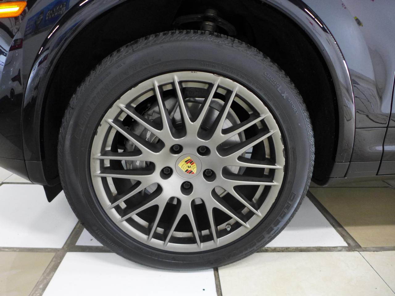 Porsche Cayenne Platinum Edition AWD 2017
