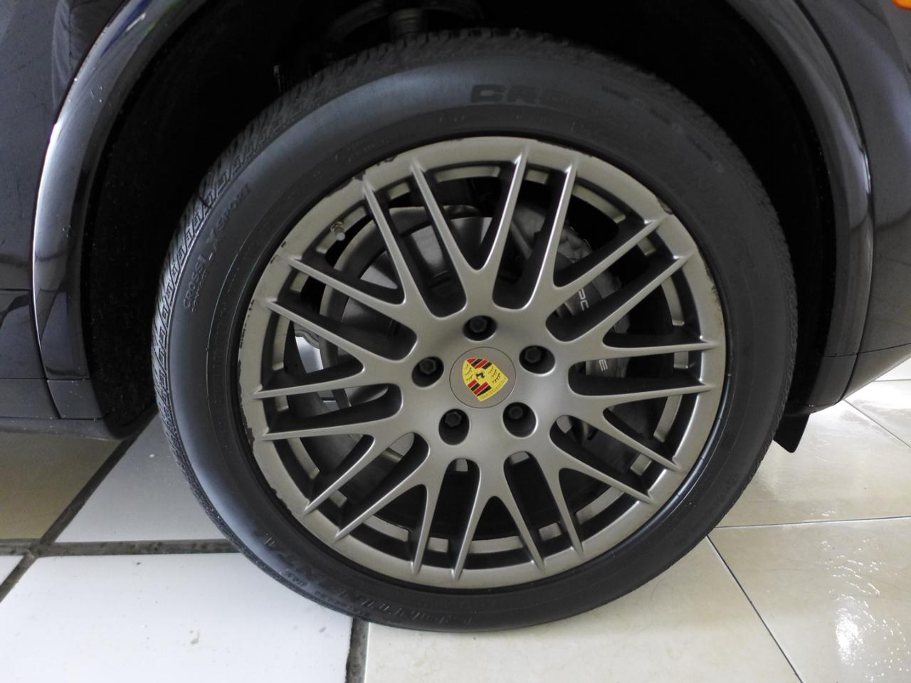 Porsche Cayenne Platinum Edition AWD 2017