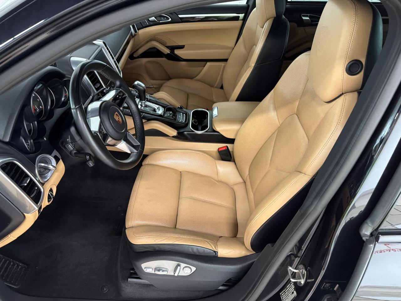 Porsche Cayenne Platinum Edition AWD 2017