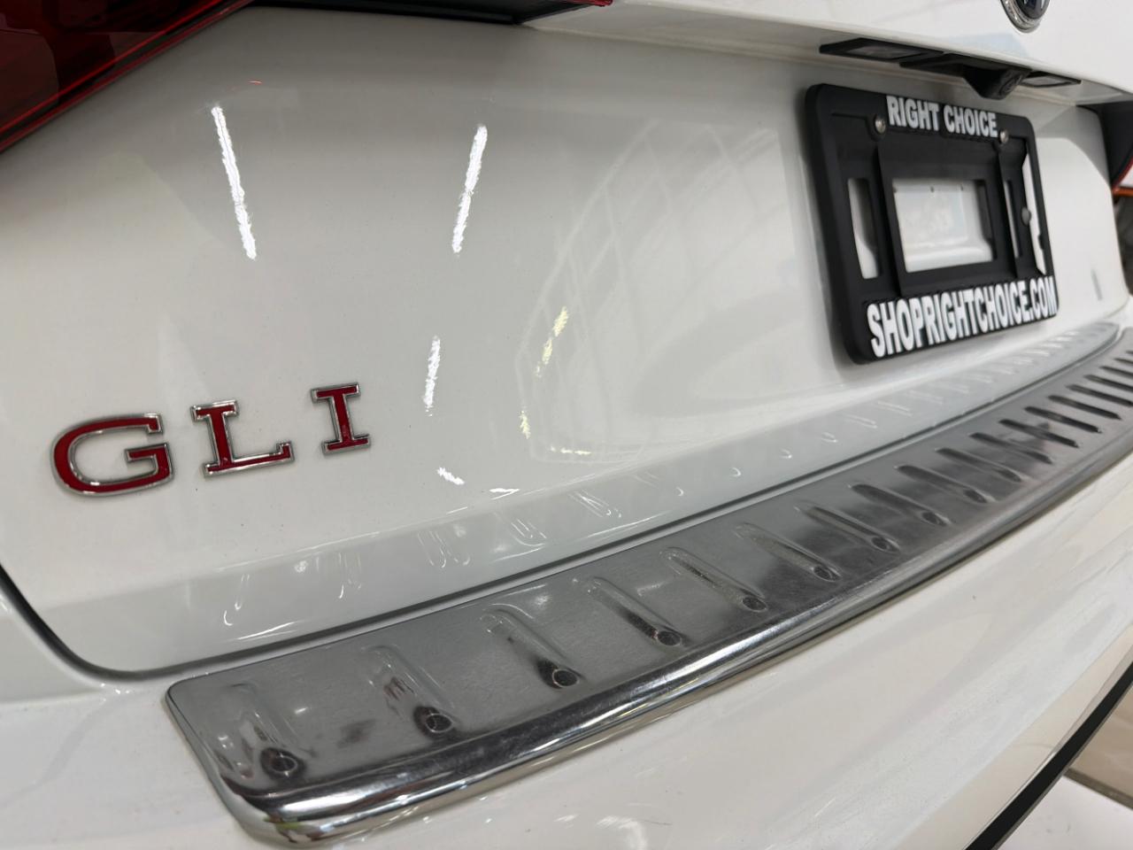 Volkswagen Jetta GLI Autobahn 6M 2023
