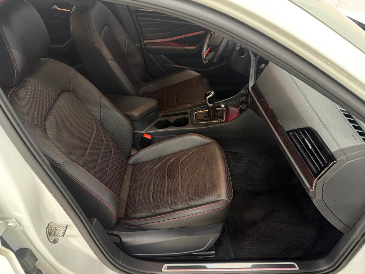 Volkswagen Jetta GLI Autobahn 6M 2023