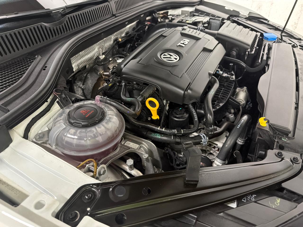 Volkswagen Jetta GLI Autobahn 6M 2023