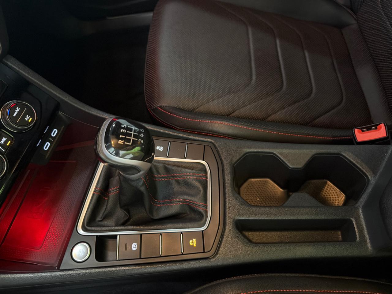 Volkswagen Jetta GLI Autobahn 6M 2023