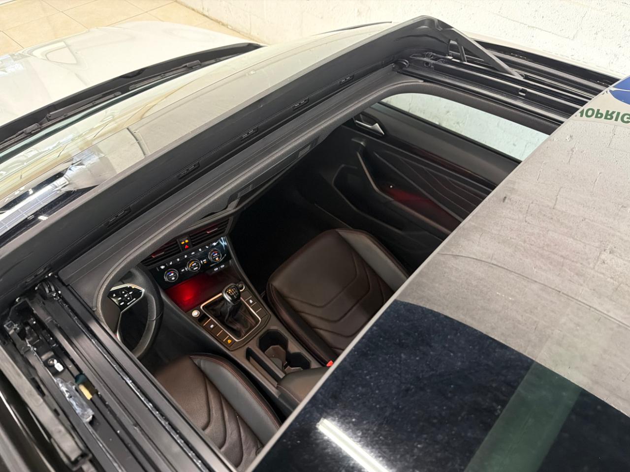 Volkswagen Jetta GLI Autobahn 6M 2023