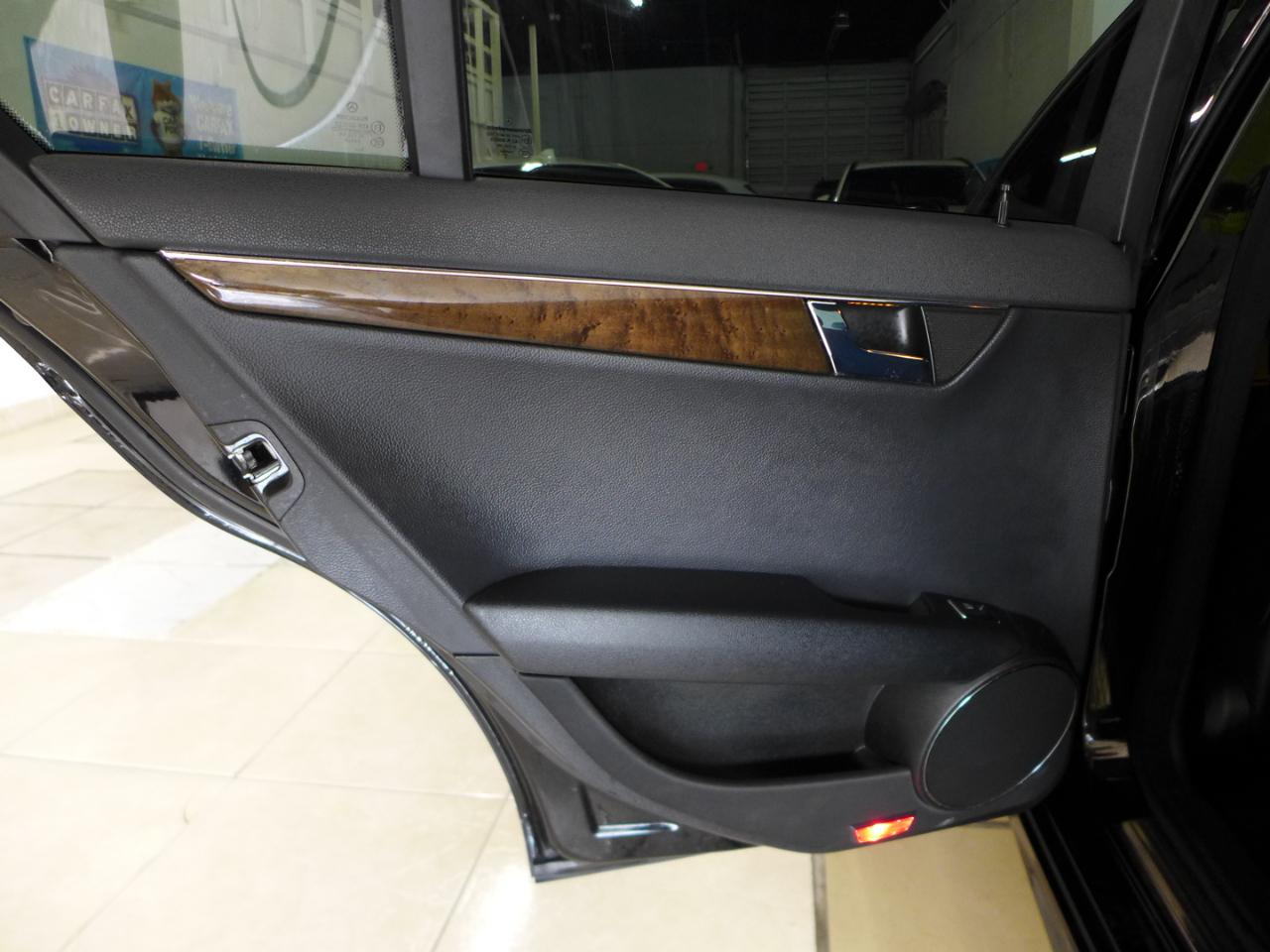 Mercedes-Benz C-Class C350 Sport Sedan 2011