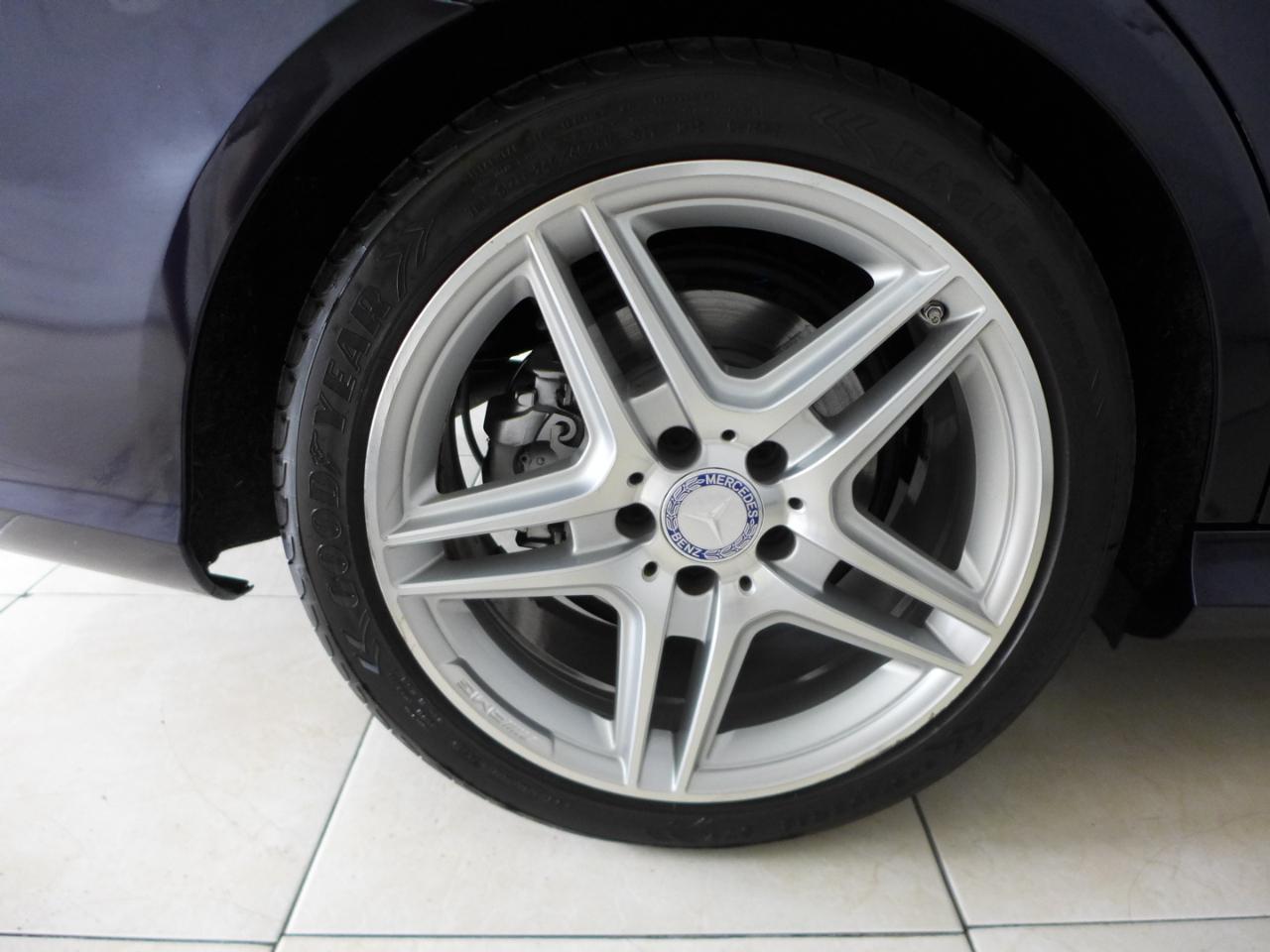 Mercedes-Benz E-Class E350 4MATIC Sedan 2014