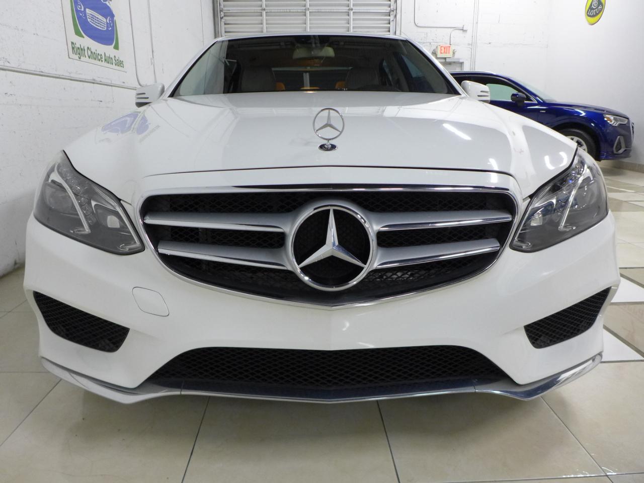 Mercedes-Benz E-Class E350 Luxury Sedan 2014