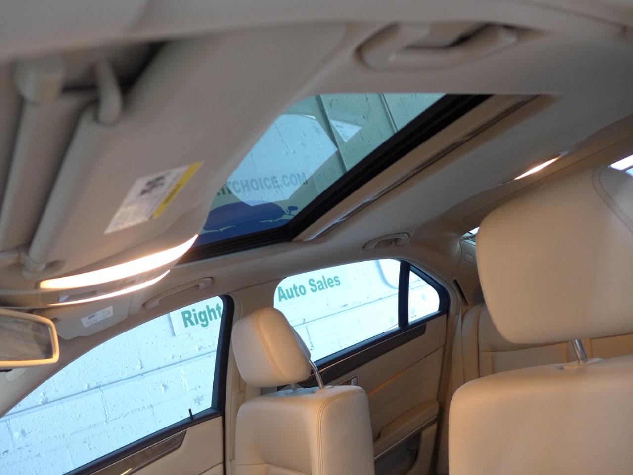 Mercedes-Benz E-Class E350 Luxury Sedan 2014