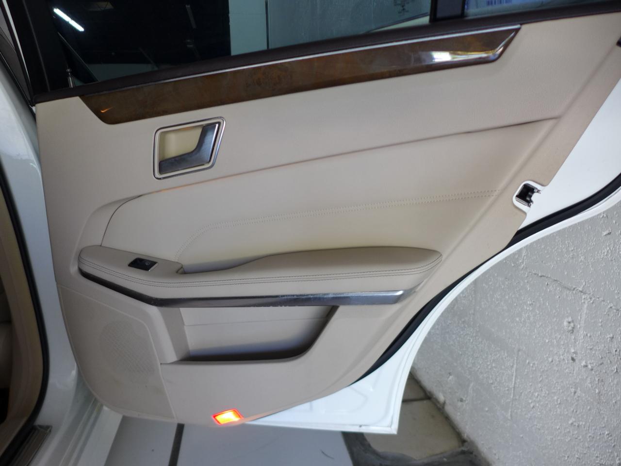 Mercedes-Benz E-Class E350 Luxury Sedan 2014
