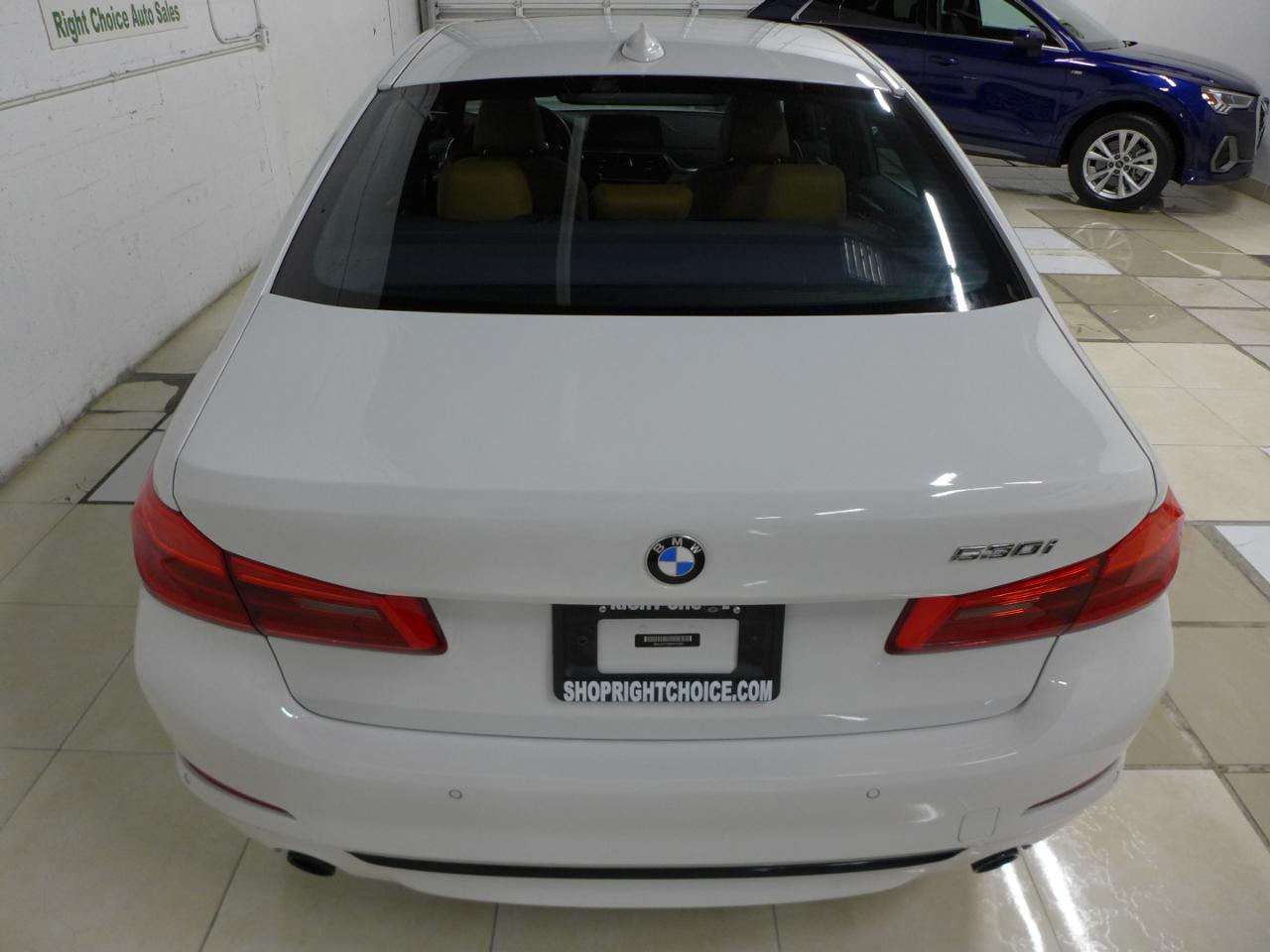 BMW 5-Series 530i 2019