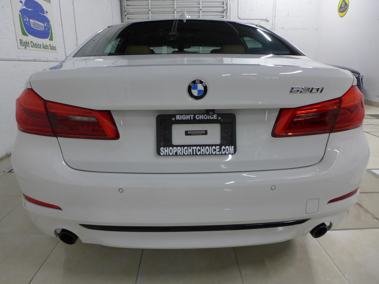 BMW 5-Series 530i 2019
