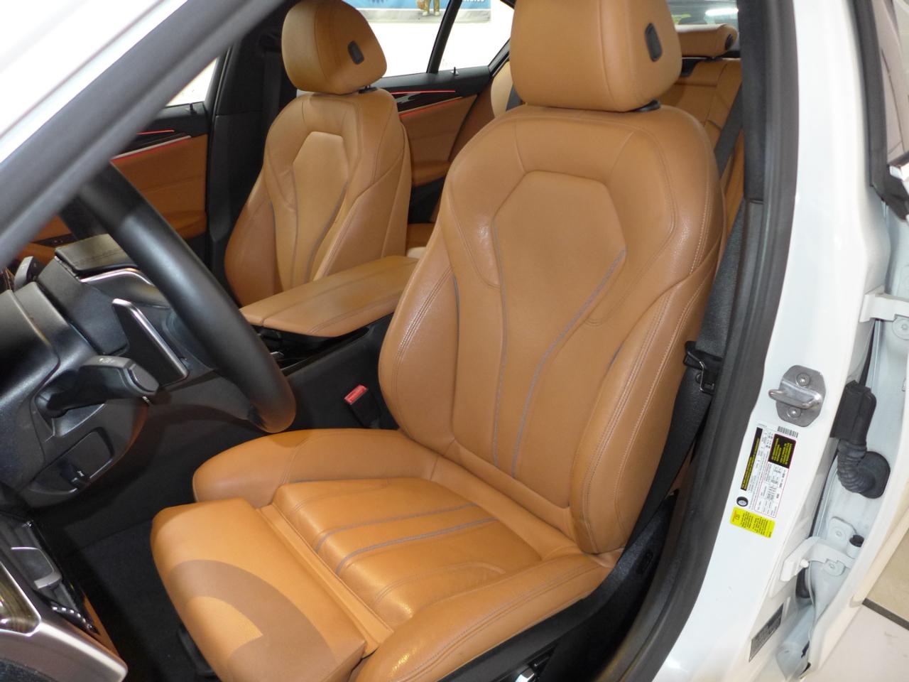 BMW 5-Series 530i 2019