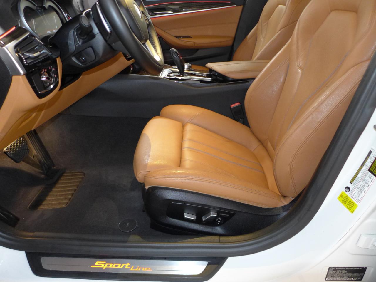 BMW 5-Series 530i 2019