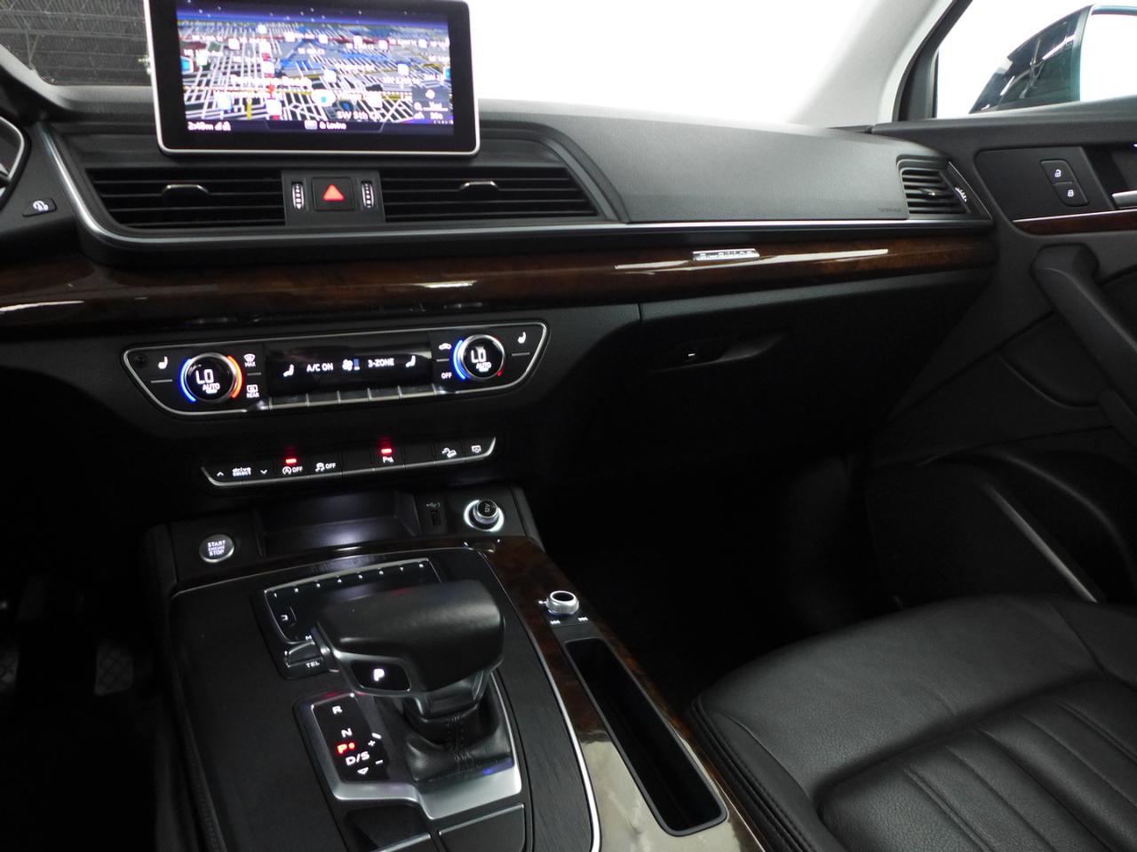 Audi Q5 2.0T Premium Plus quattro 2020