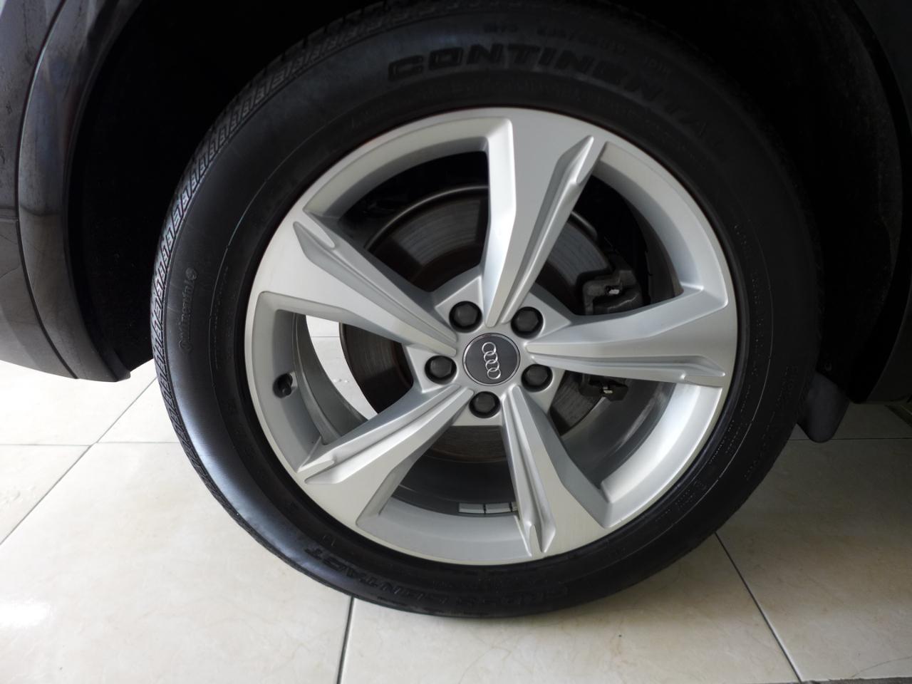 Audi Q5 2.0T Premium Plus quattro 2020