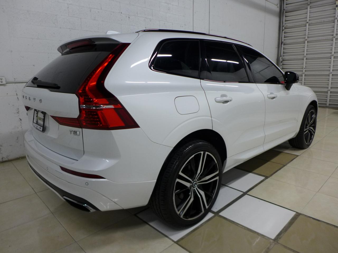 Volvo XC60 T5 R-Design 2021