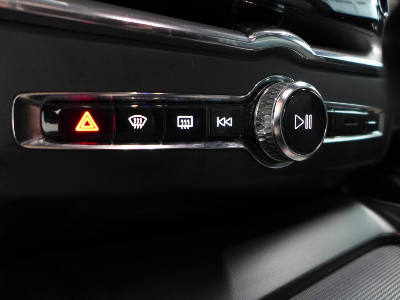 Volvo XC60 T5 R-Design 2021