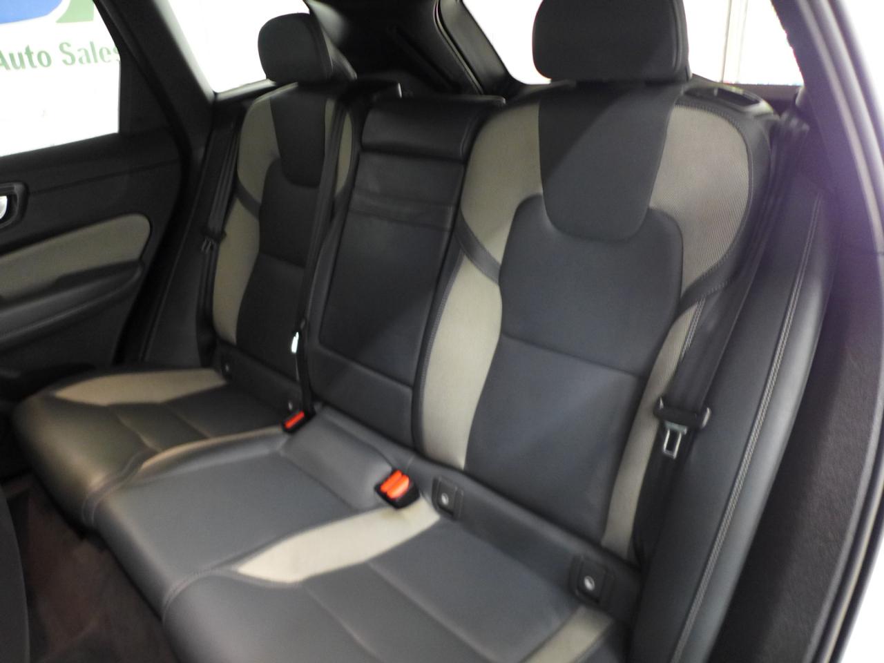 Volvo XC60 T5 R-Design 2021