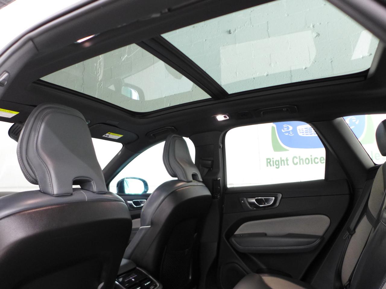 Volvo XC60 T5 R-Design 2021