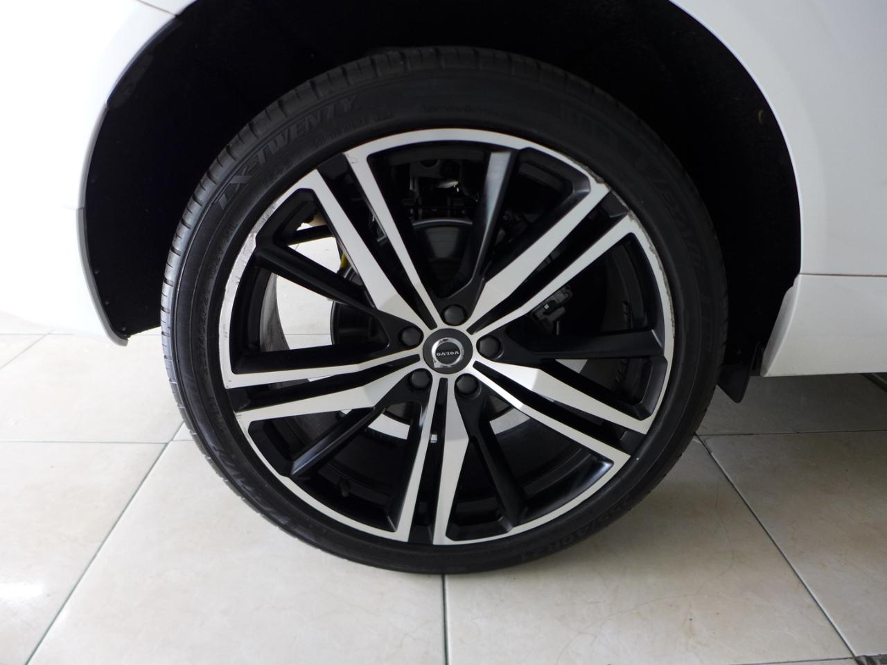 Volvo XC60 T5 R-Design 2021