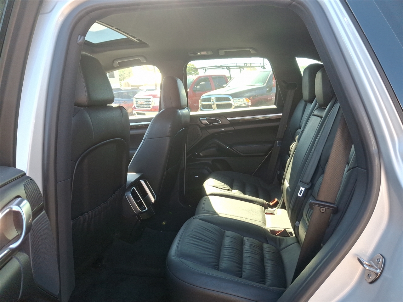 Porsche Cayenne  2014 Porsche Cayenne  2014