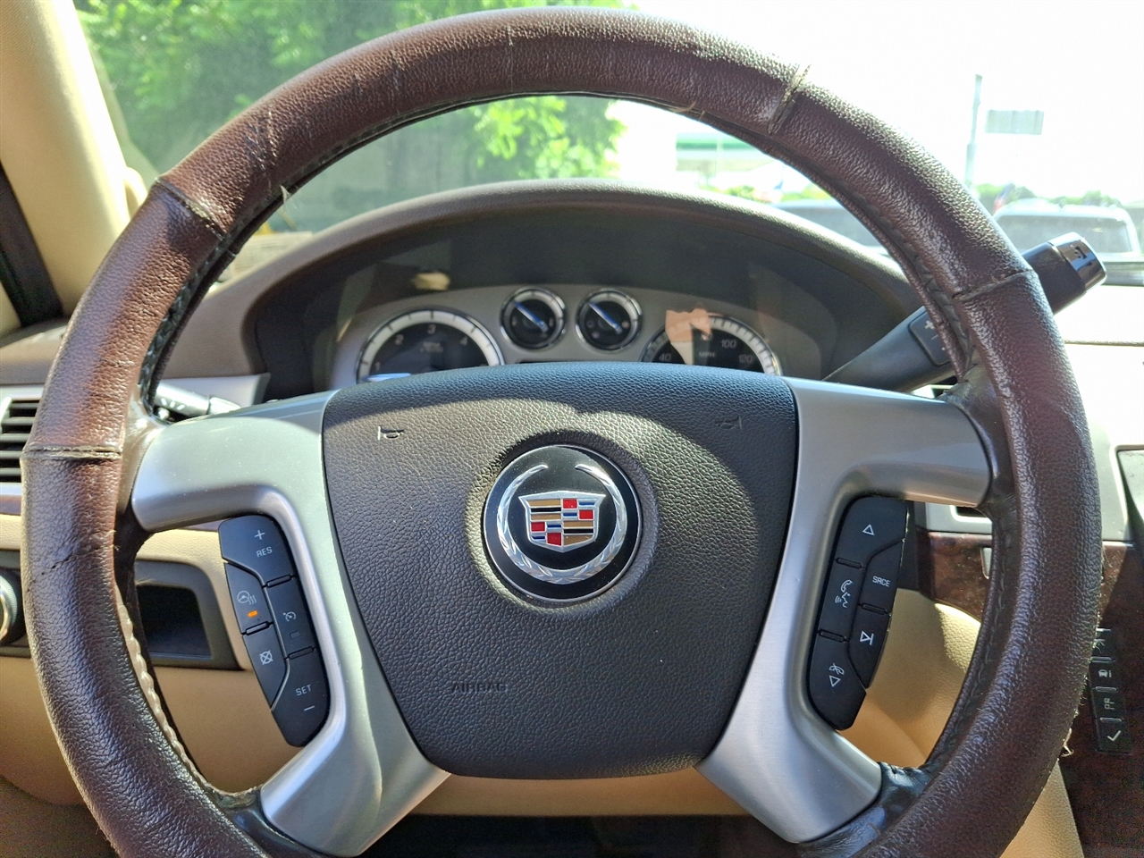 Cadillac Escalade  2011 Cadillac Escalade  2011