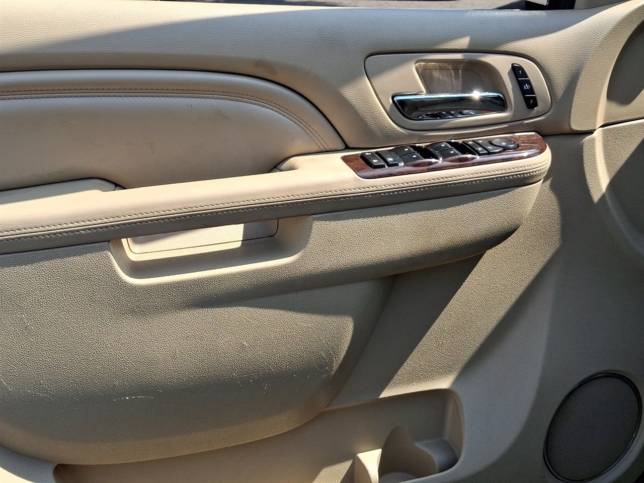 Cadillac Escalade  2011 Cadillac Escalade  2011