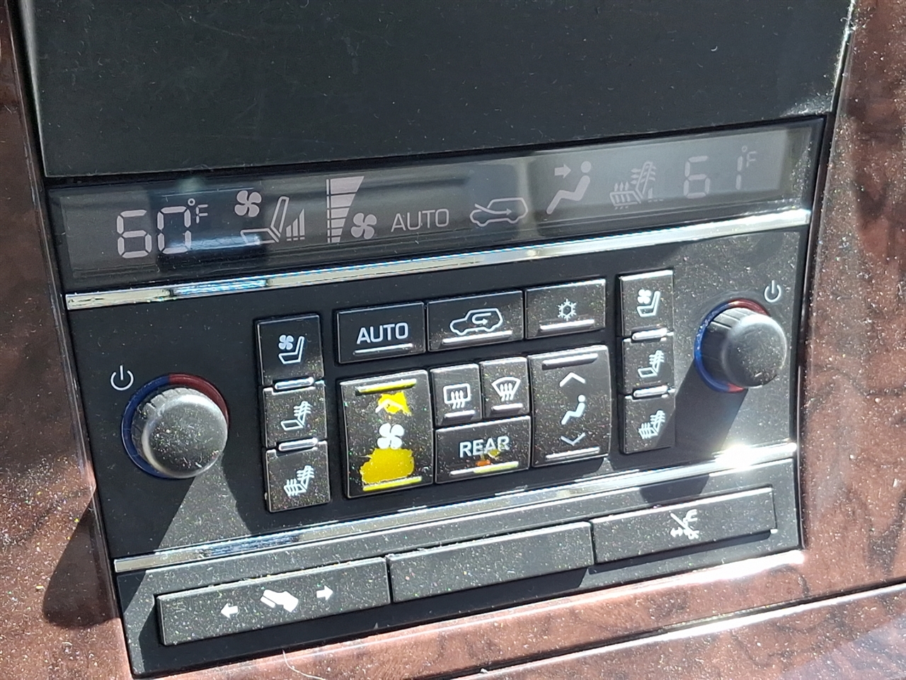 Cadillac Escalade  2011 Cadillac Escalade  2011