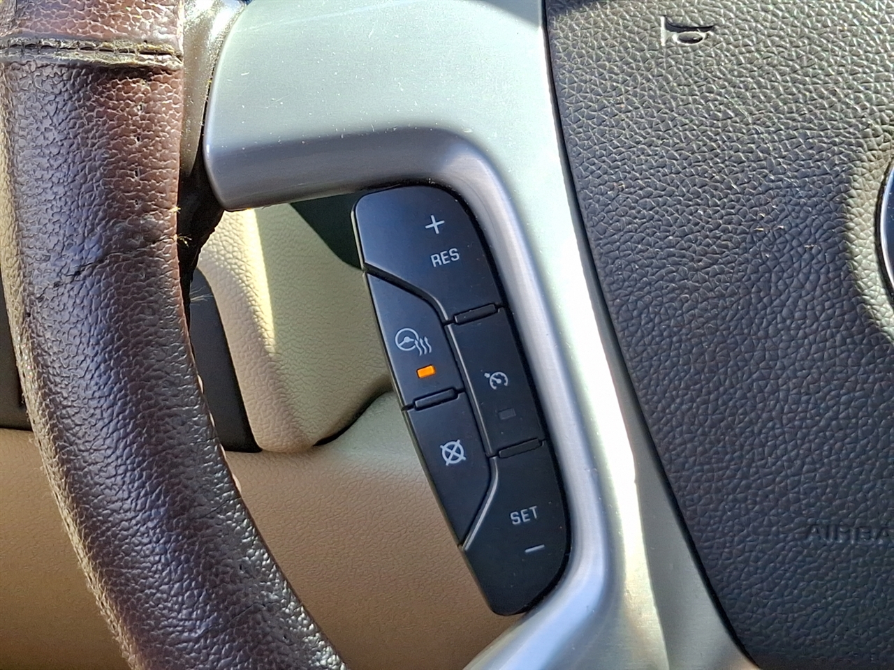 Cadillac Escalade  2011 Cadillac Escalade  2011