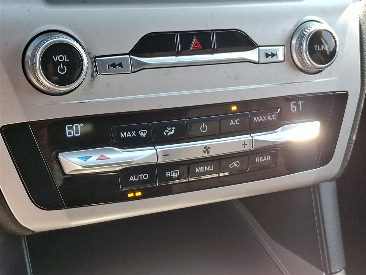 Ford Explorer  2020 Ford Explorer  2020