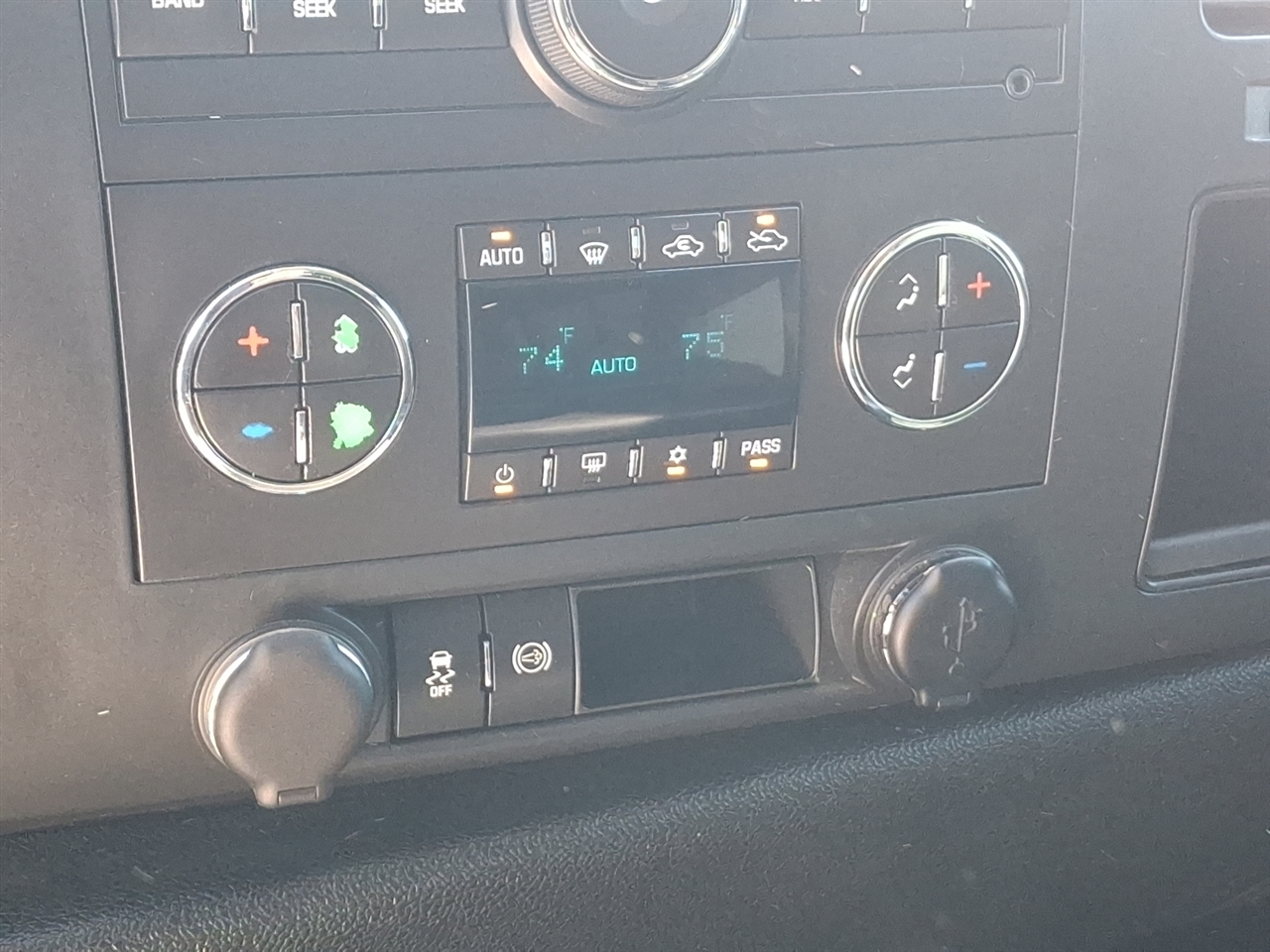 GMC Sierra 3500HD  2013 GMC Sierra 3500HD  2013