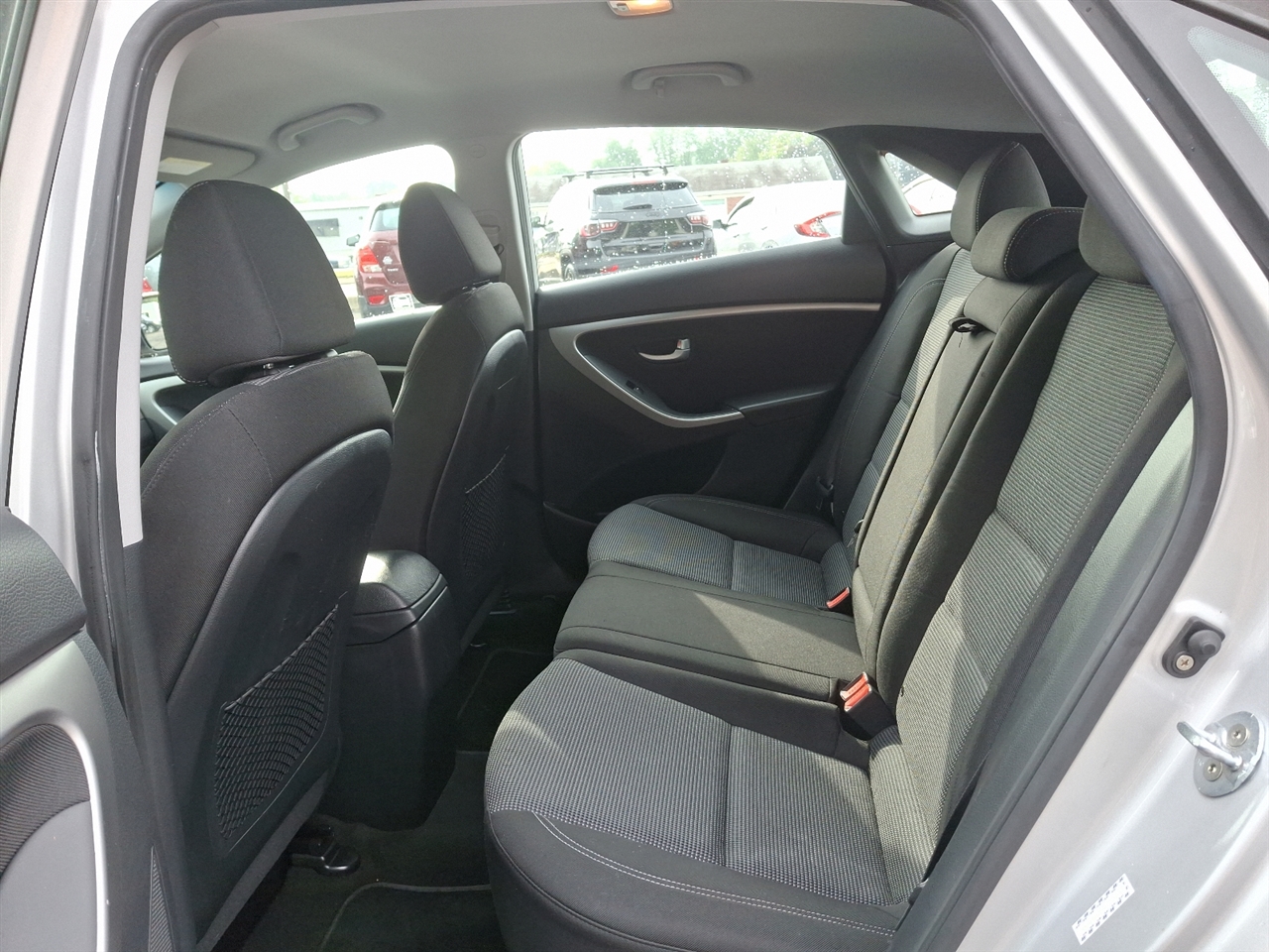 Hyundai Elantra GT  2017 Hyundai Elantra GT  2017