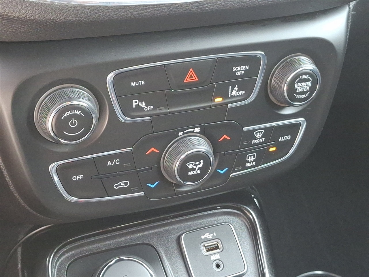 2021 Jeep Compass Altitude photo 14
