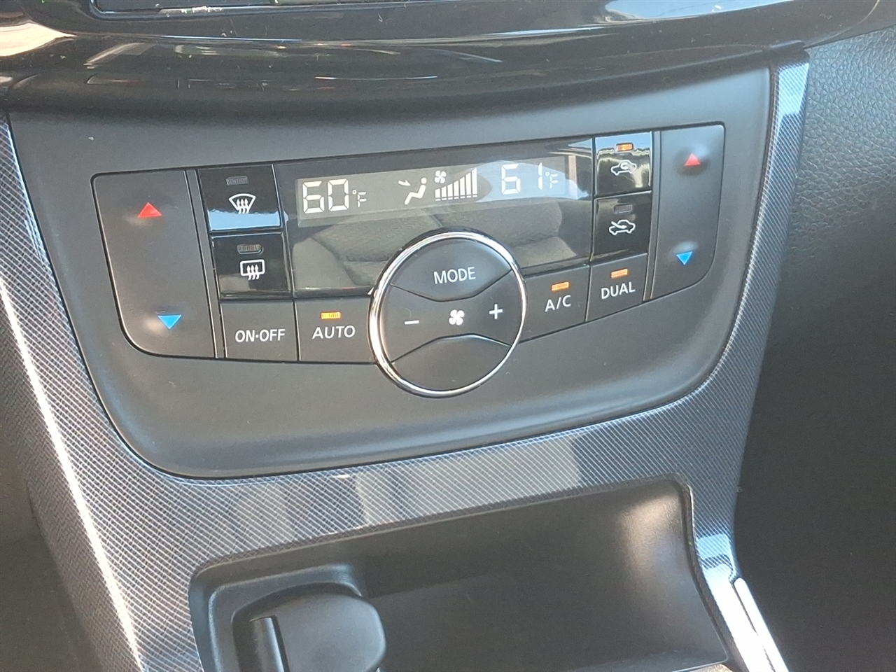 Nissan Sentra  2018 Nissan Sentra  2018